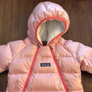 Patagonia hi-loft down sweater infant bunting